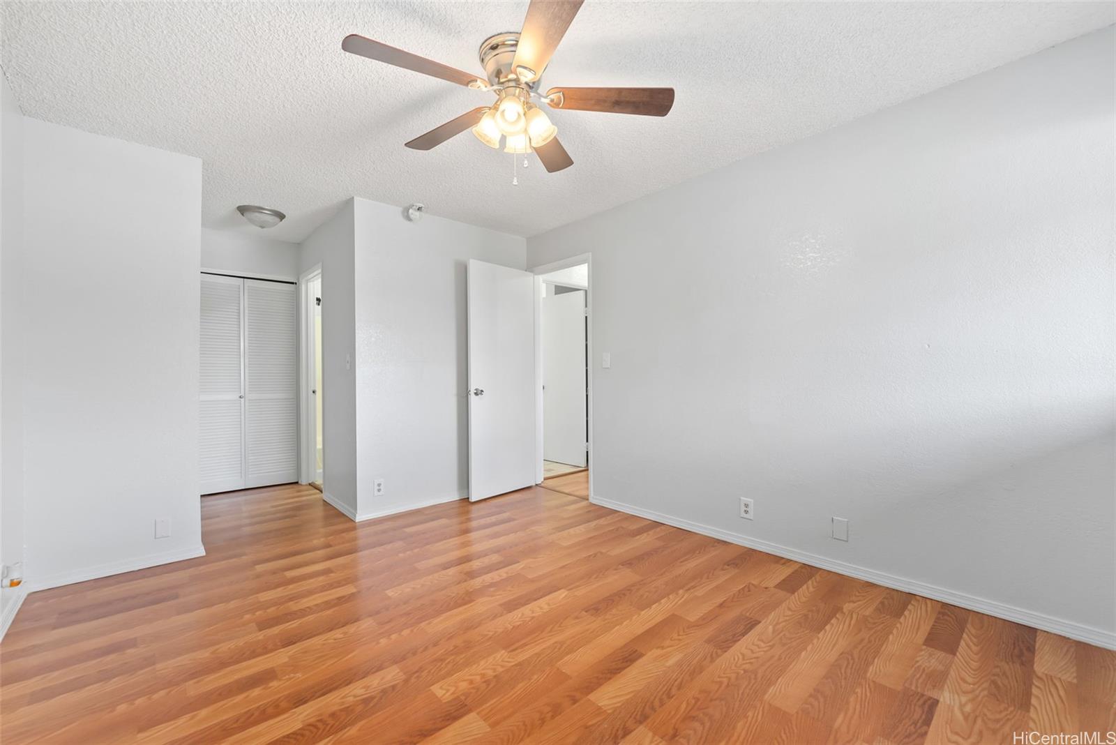 Waipio Gentry townhouse # X6, Waipahu, Hawaii - photo 15 of 25