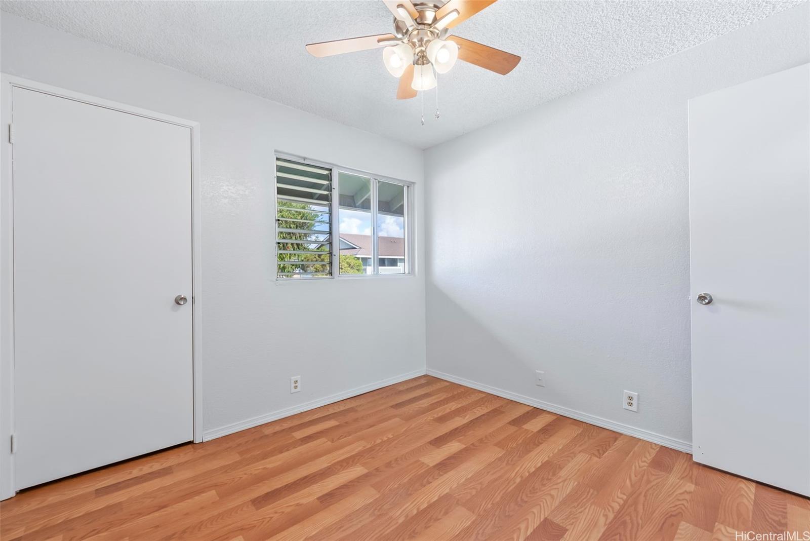 Waipio Gentry townhouse # X6, Waipahu, Hawaii - photo 20 of 25