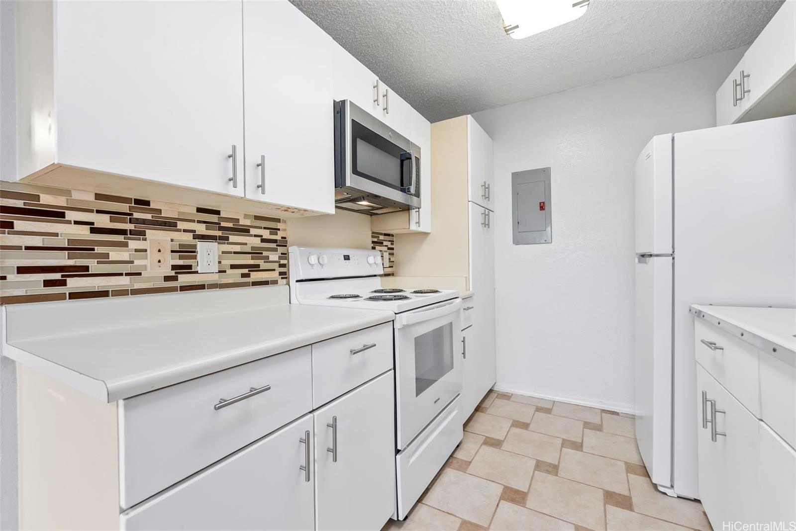 Waipio Gentry townhouse # X6, Waipahu, Hawaii - photo 12 of 25