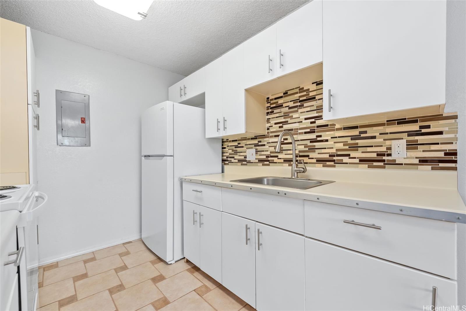 Waipio Gentry townhouse # X6, Waipahu, Hawaii - photo 13 of 25