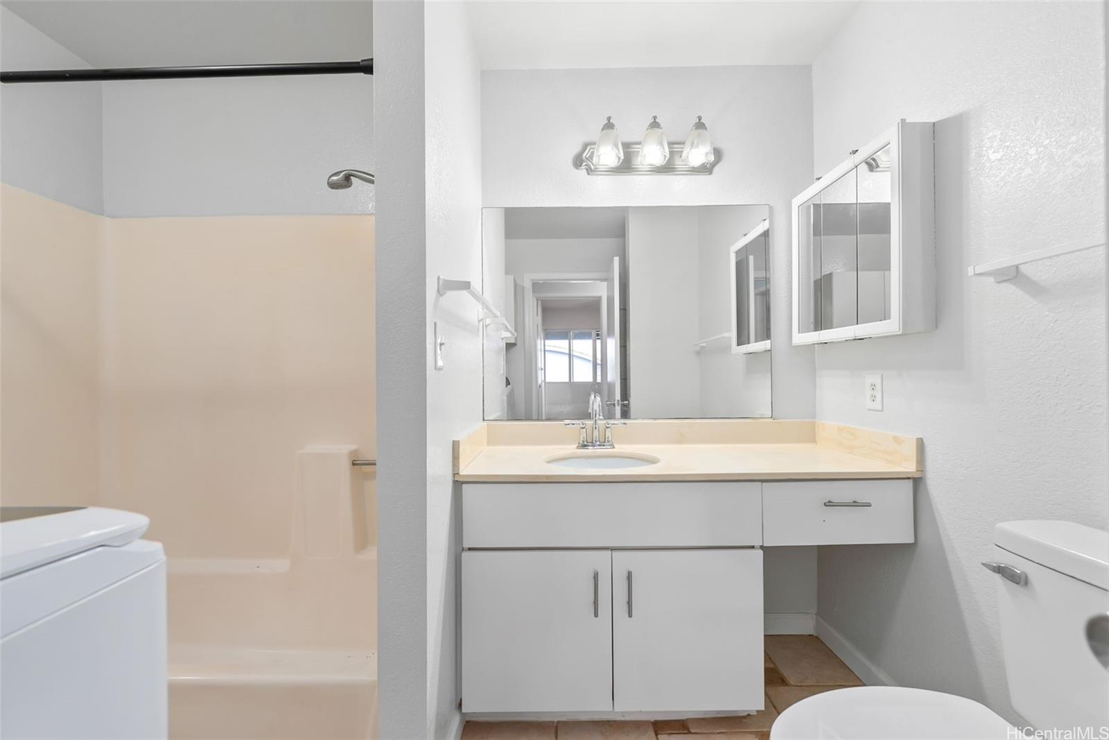 Waipio Gentry townhouse # X6, Waipahu, Hawaii - photo 17 of 25