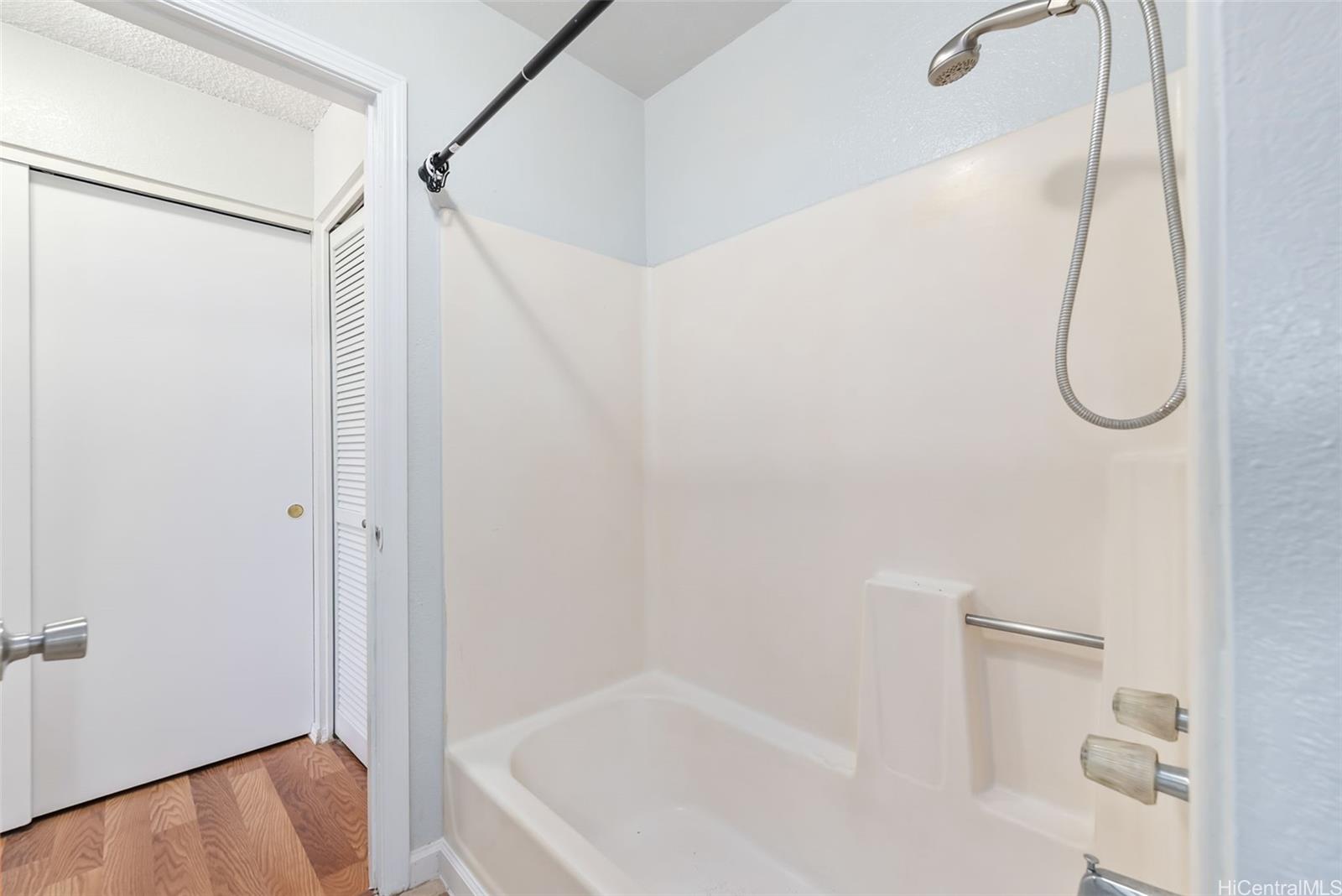 Waipio Gentry townhouse # X6, Waipahu, Hawaii - photo 18 of 25