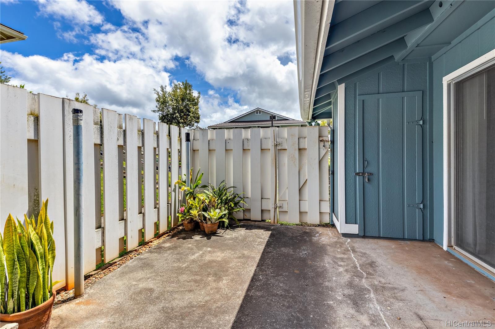 Waipio Gentry J1, 94721 Paaono Street, Waipahu Waipio Gentry townhouse