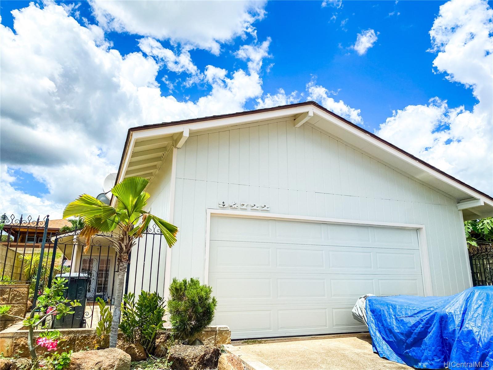 94722 Kaaka Street , Waipahu house for sale Village Park Waipahu