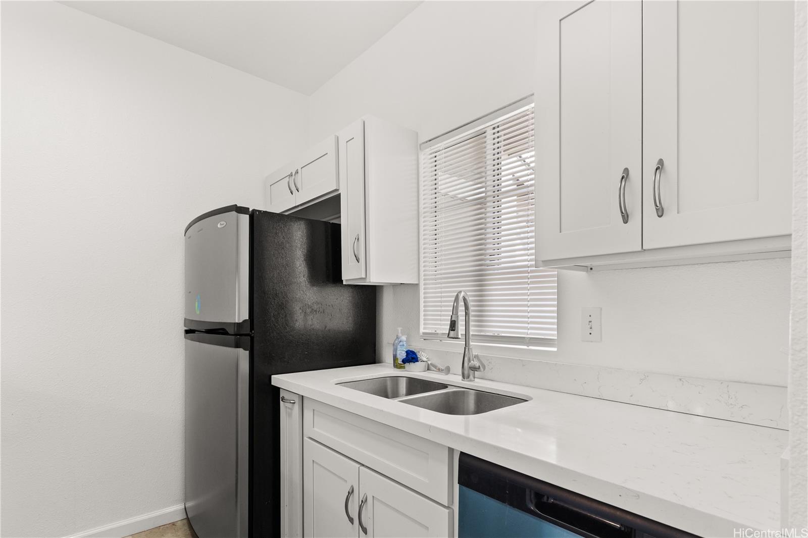 Village On The Green 1A condo # GG2, Waipahu, Hawaii - photo 4 of 22