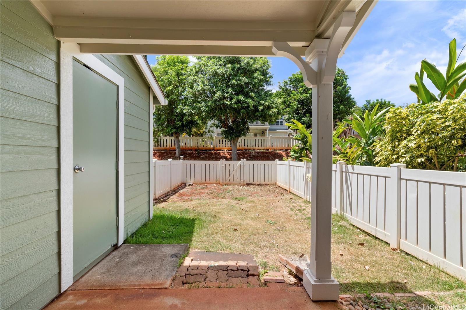 Waikele townhouse # CC2, Waipahu, Hawaii - photo 8 of 16