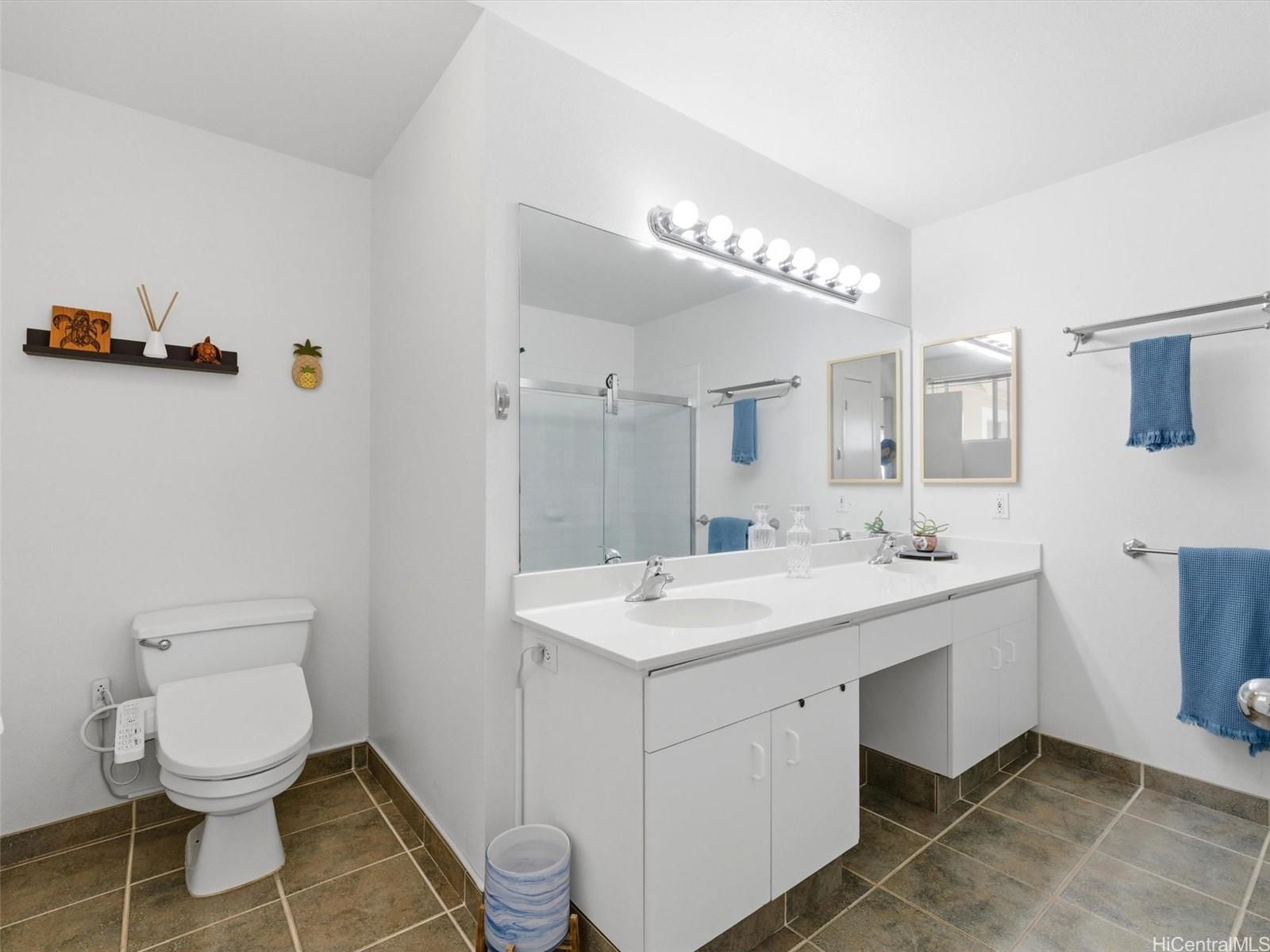 Waikele townhouse # Z2, Waipahu, Hawaii - photo 12 of 24