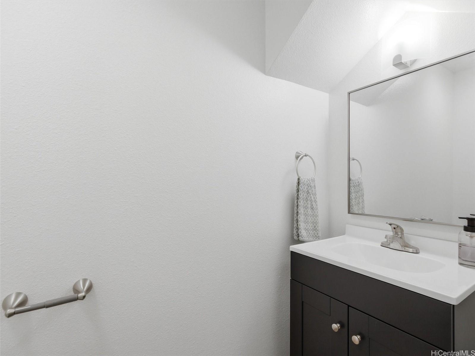 Waikele townhouse # Z2, Waipahu, Hawaii - photo 16 of 24