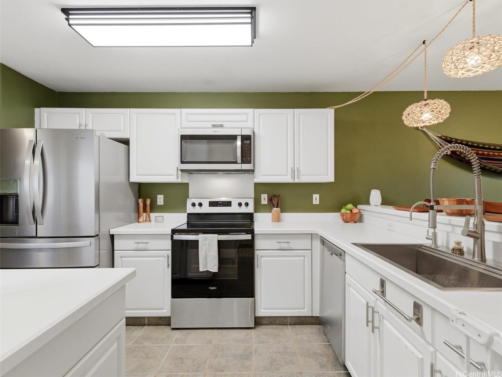 Waikele townhouse # Z2, Waipahu, Hawaii - photo 7 of 24