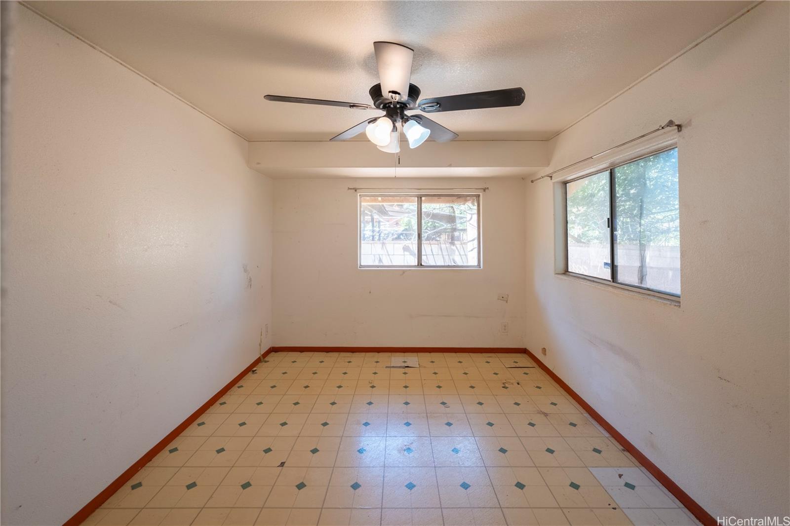 94-758  Kaiao Street Village Park, Waipahu home - photo 7 of 24