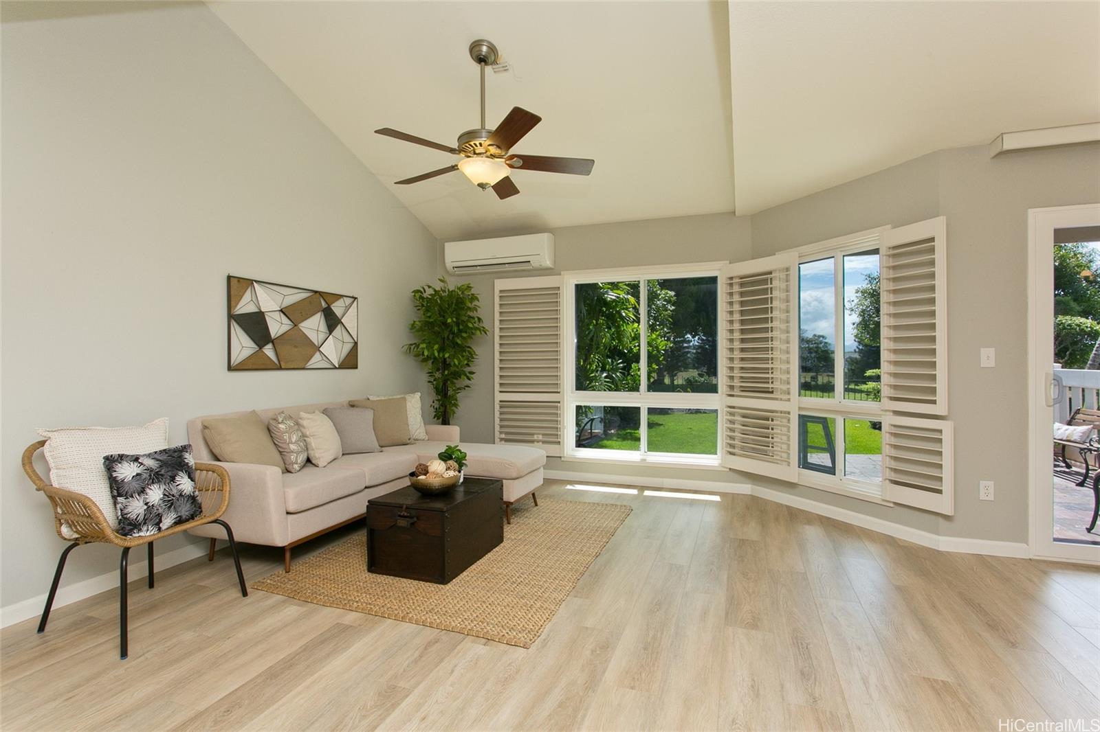 Village On The Green 1A condo # W3, Waipahu, Hawaii - photo 2 of 25