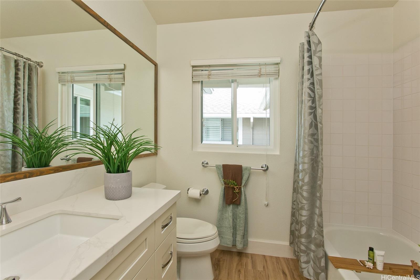 Village On The Green 1A condo # W3, Waipahu, Hawaii - photo 15 of 25