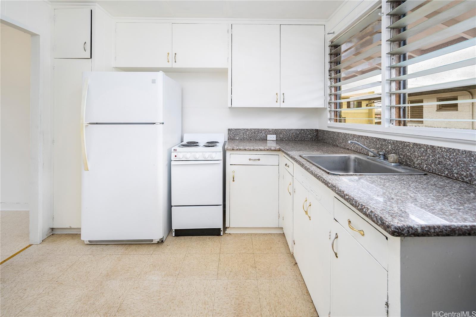 94-769 Haakoa Place Waipahu - Multi-family - photo 12 of 18