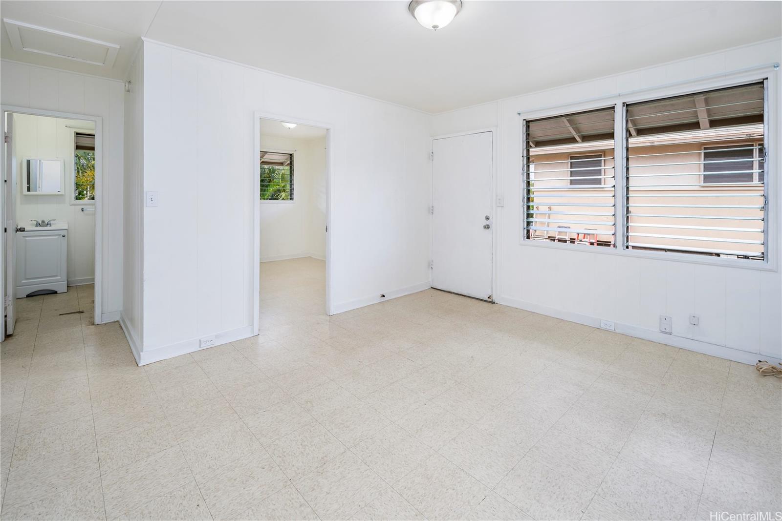 94-769 Haakoa Place Waipahu - Multi-family - photo 8 of 18