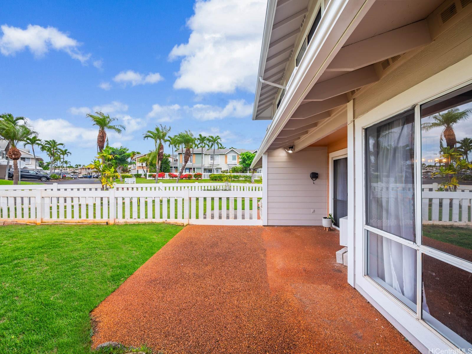 waikele comm townhouse # M5, Waipahu, Hawaii - photo 21 of 25