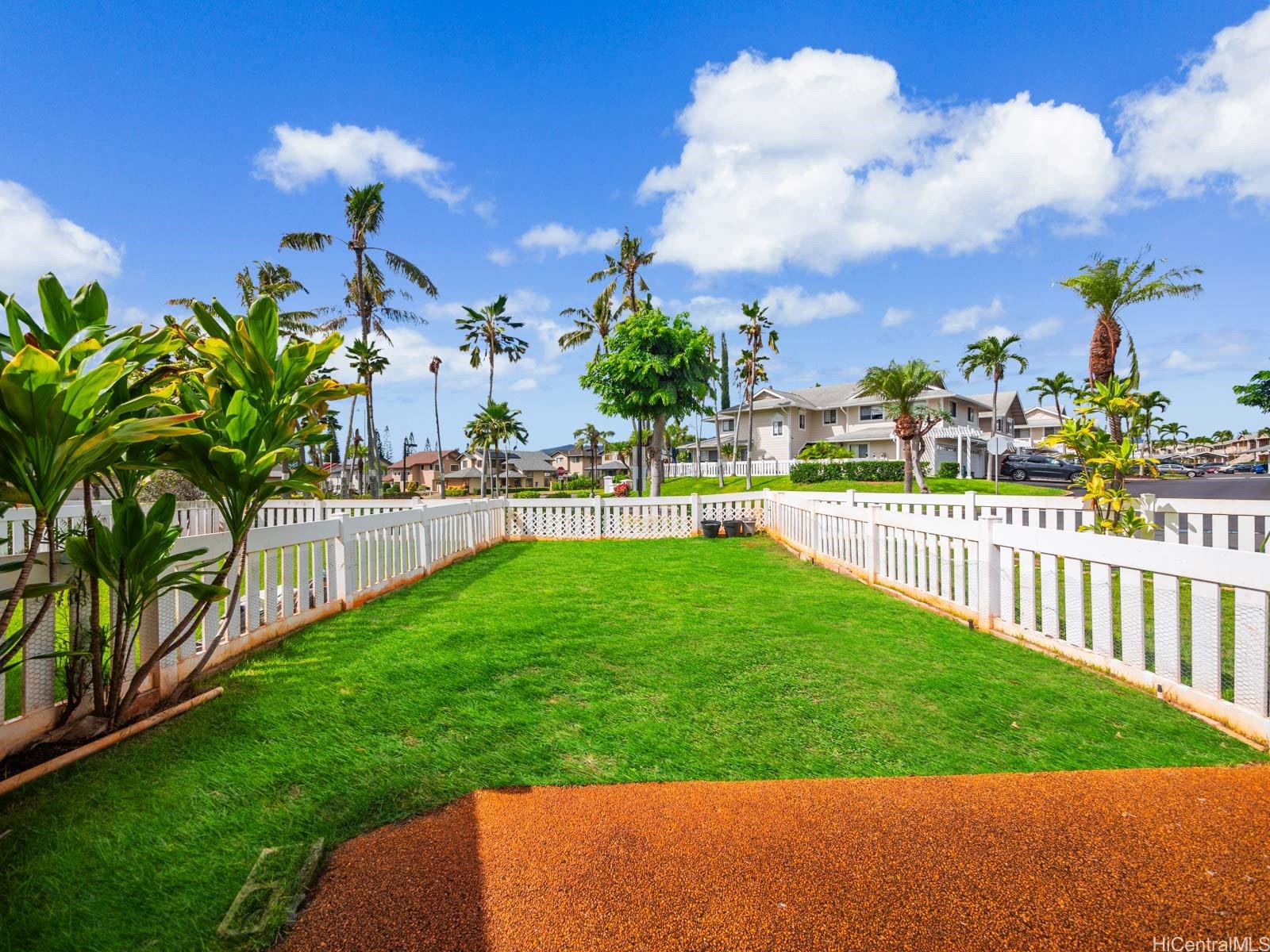 waikele comm townhouse # M5, Waipahu, Hawaii - photo 22 of 25