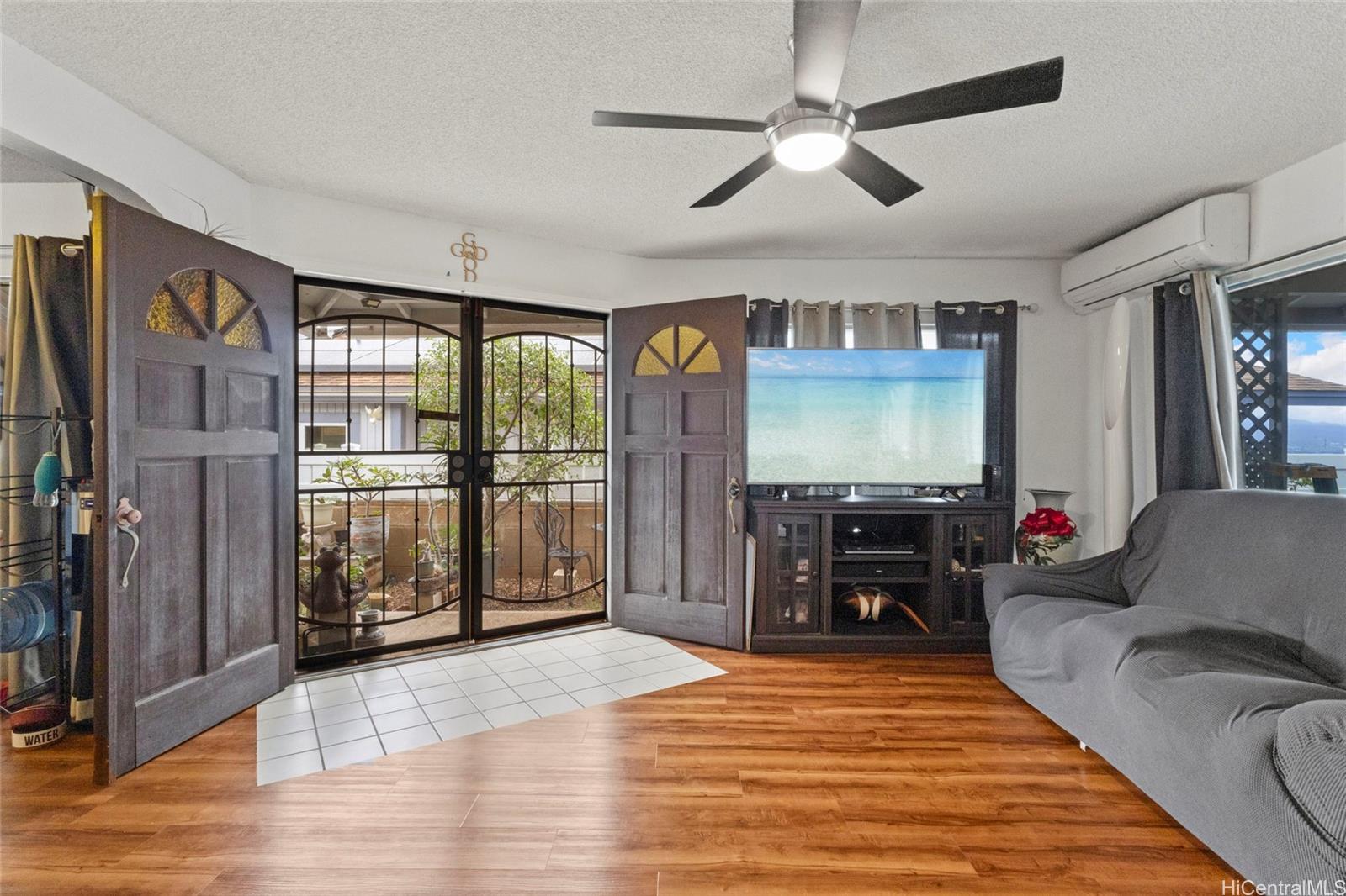 94-791  Kaaka Street Village Park, Waipahu home - photo 7 of 19