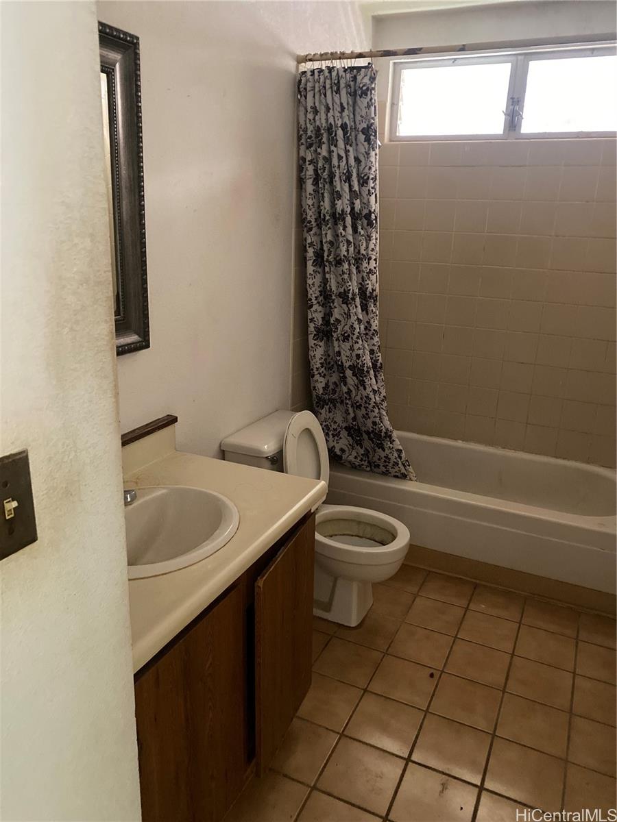 94-794  Kaaka St Village Park, Waipahu home - photo 4 of 8