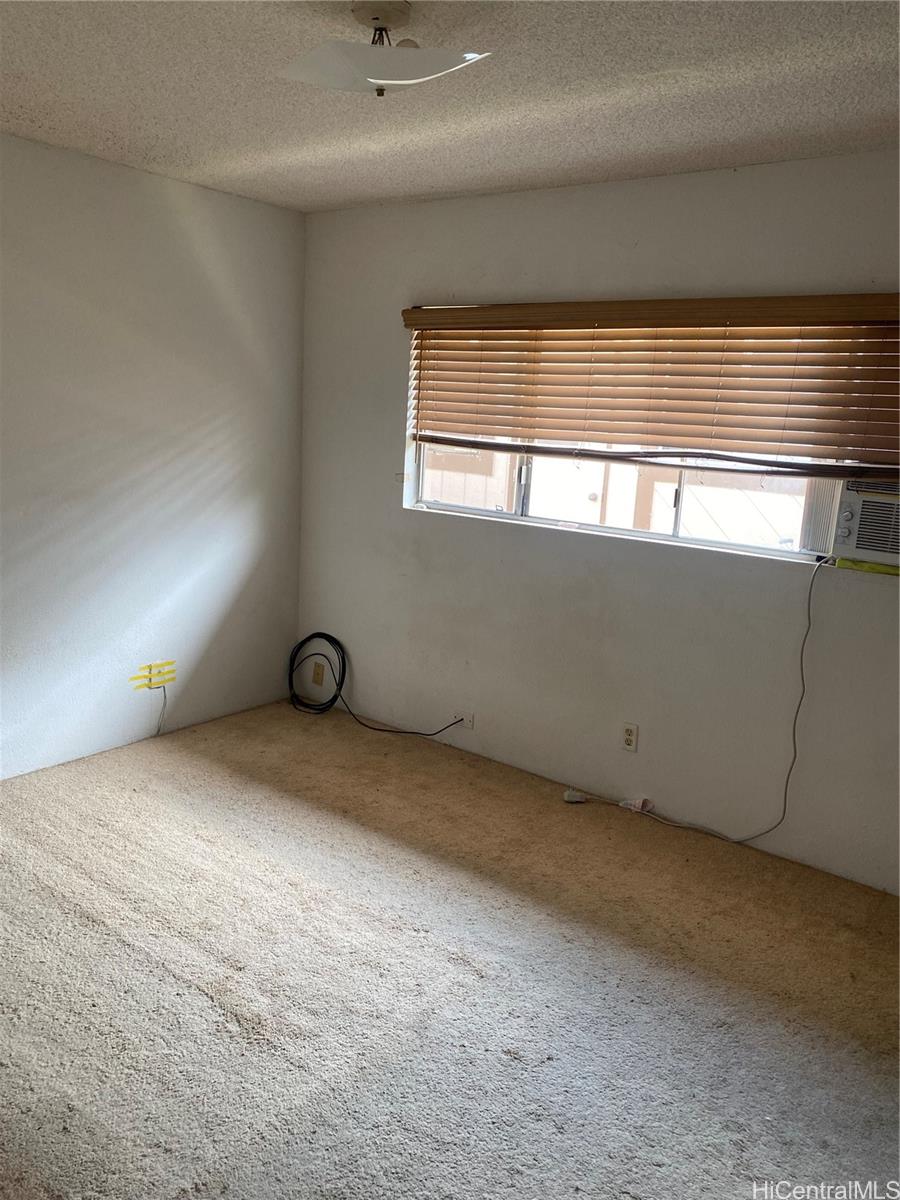 94-794  Kaaka St Village Park, Waipahu home - photo 5 of 8