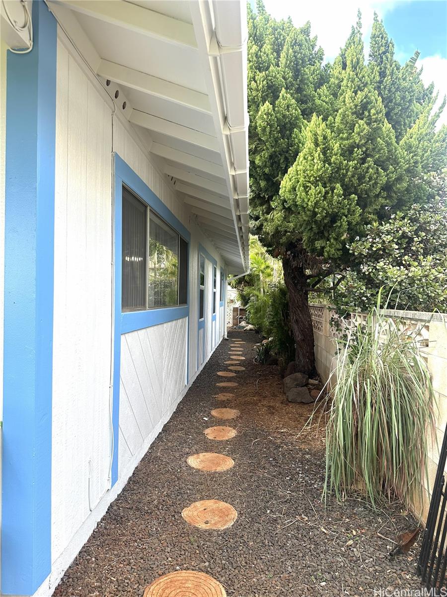 94-797  Nolupe Street Village Park, Waipahu home - photo 3 of 19