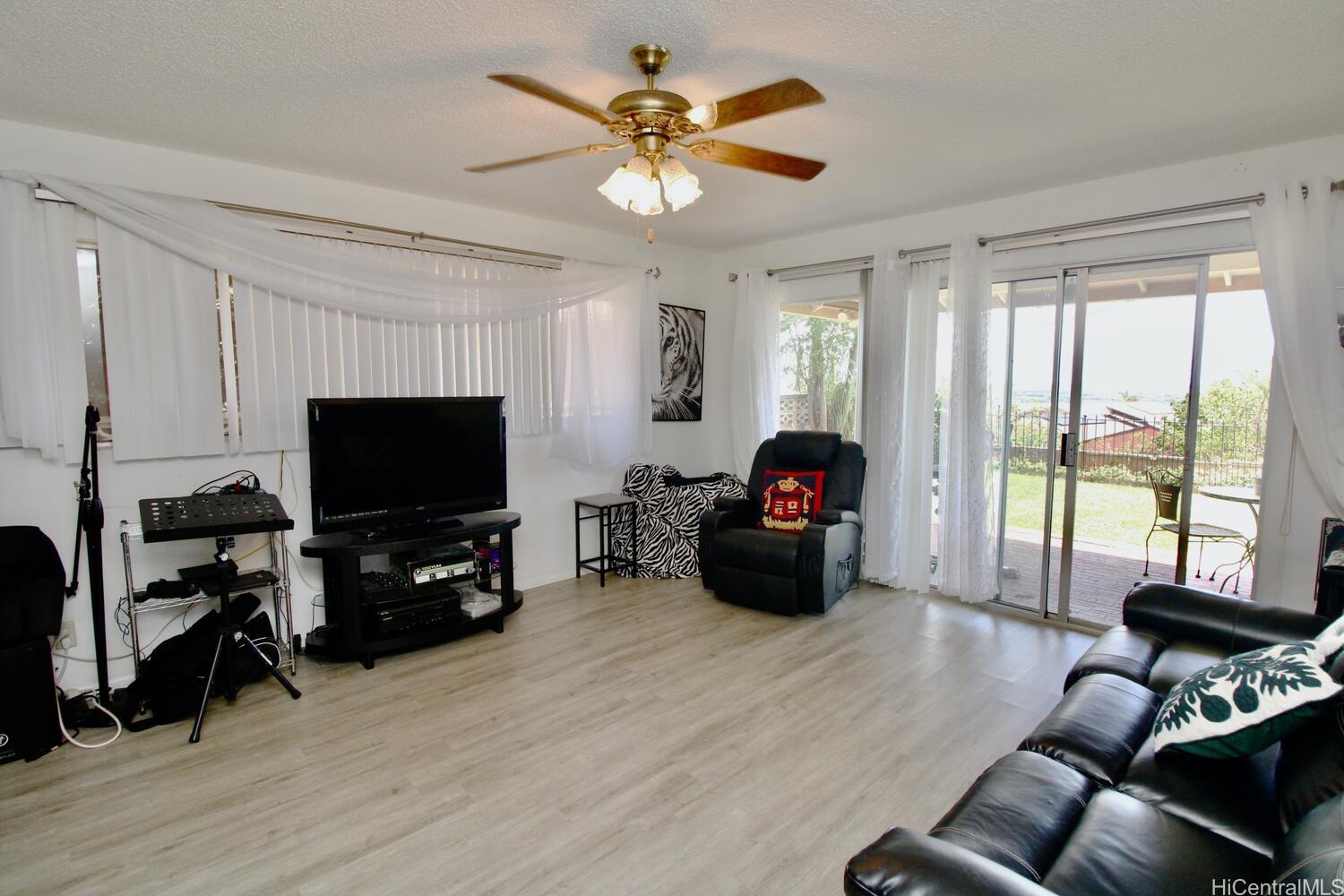 94-797  Nolupe Street Village Park, Waipahu home - photo 10 of 19