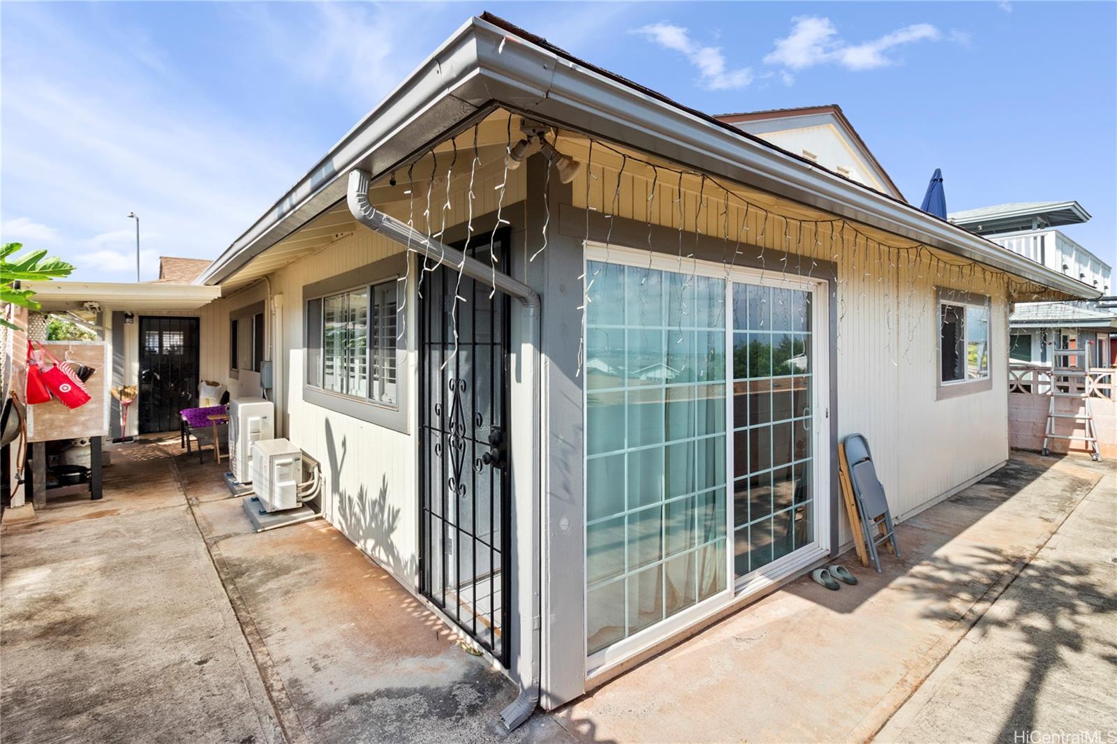 94-815  Kaaka Street Village Park, Waipahu home - photo 7 of 10