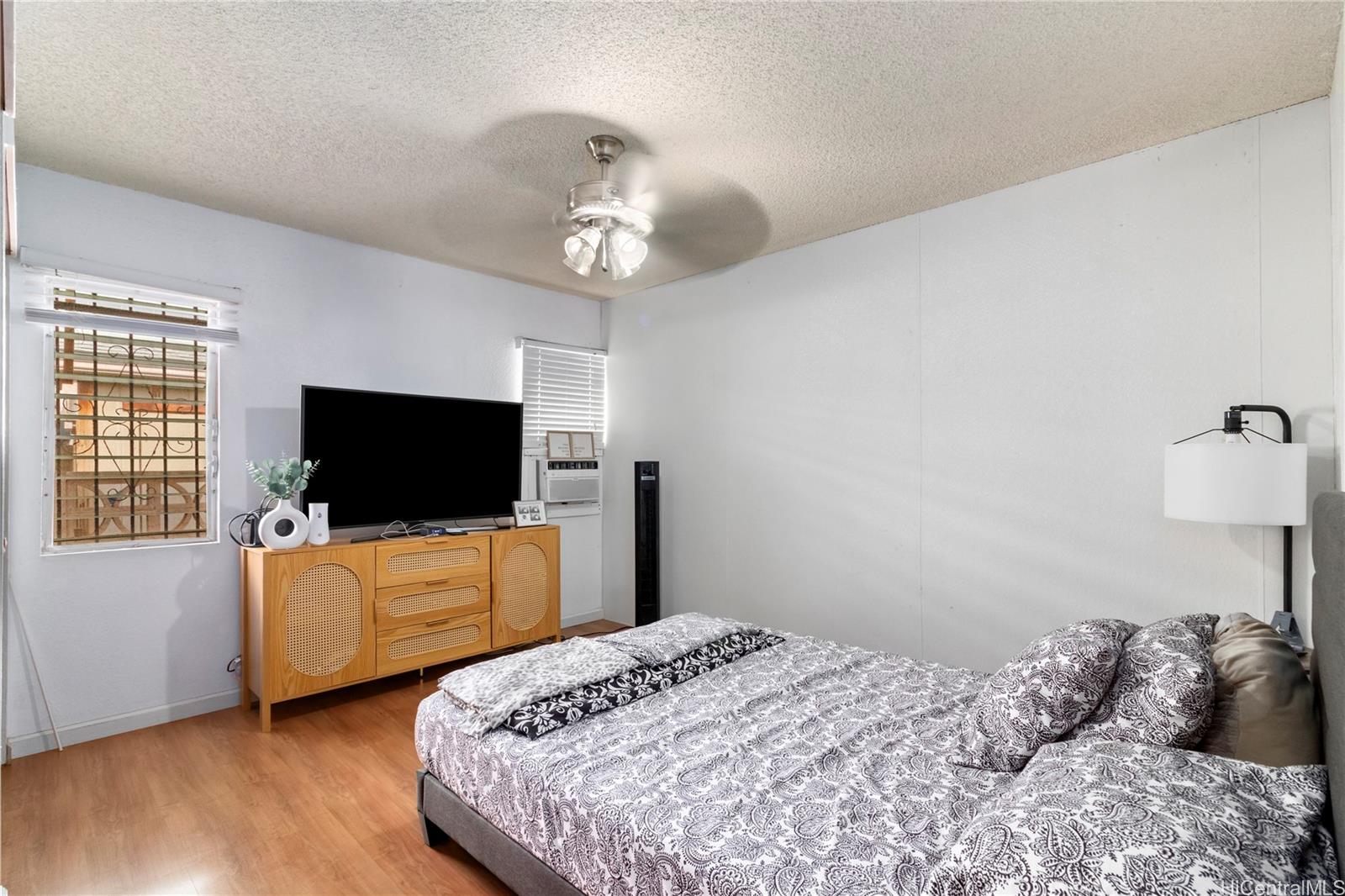 94-815  Kaaka Street Village Park, Waipahu home - photo 9 of 10