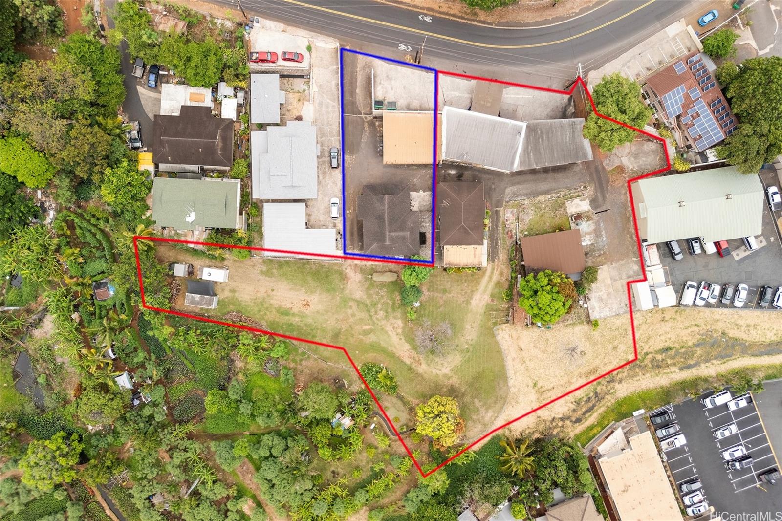 94-815  Waipahu Street Waipahu-lower, Waipahu home - photo 2 of 15