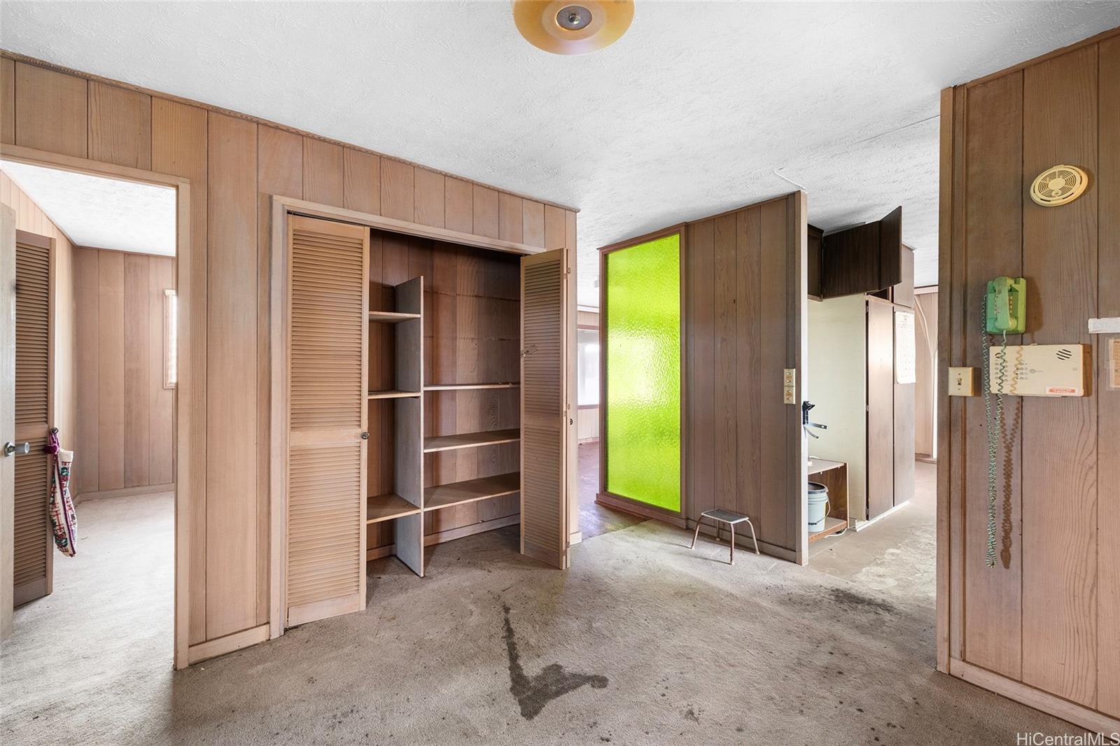 94-815  Waipahu Street Waipahu-lower, Waipahu home - photo 5 of 15