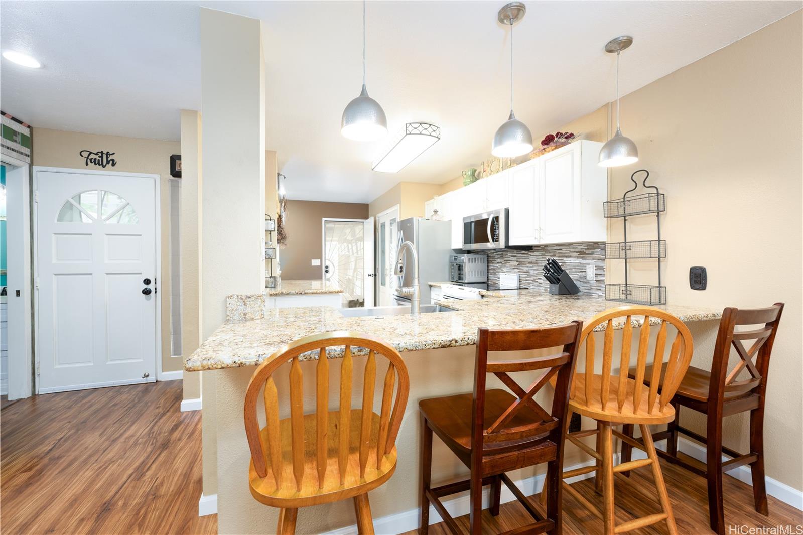 waikele townhouse # KK102, Waipahu, Hawaii - photo 7 of 17