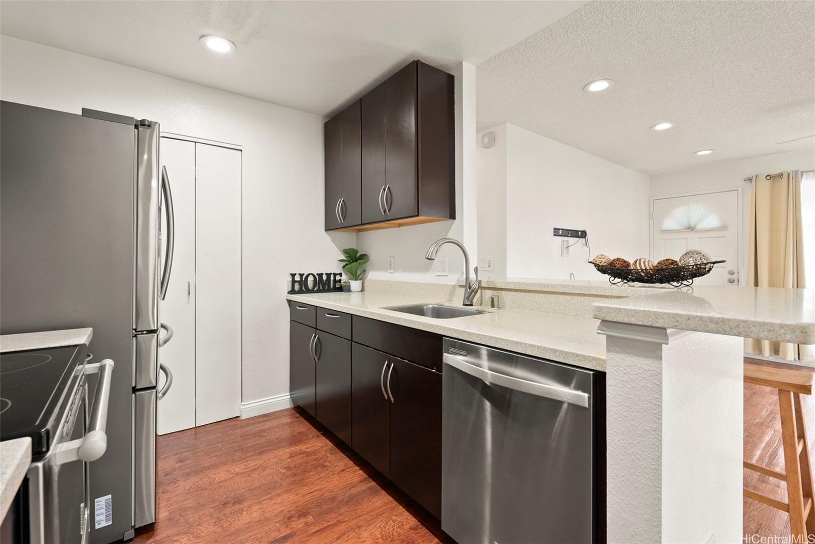 94-820 Lumiauau Street townhouse # A201, Waipahu, Hawaii - photo 2 of 25