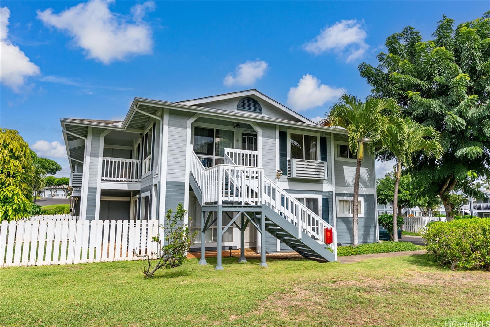 94-820 Lumiauau Street townhouse # A201, Waipahu, Hawaii - photo 4 of 25