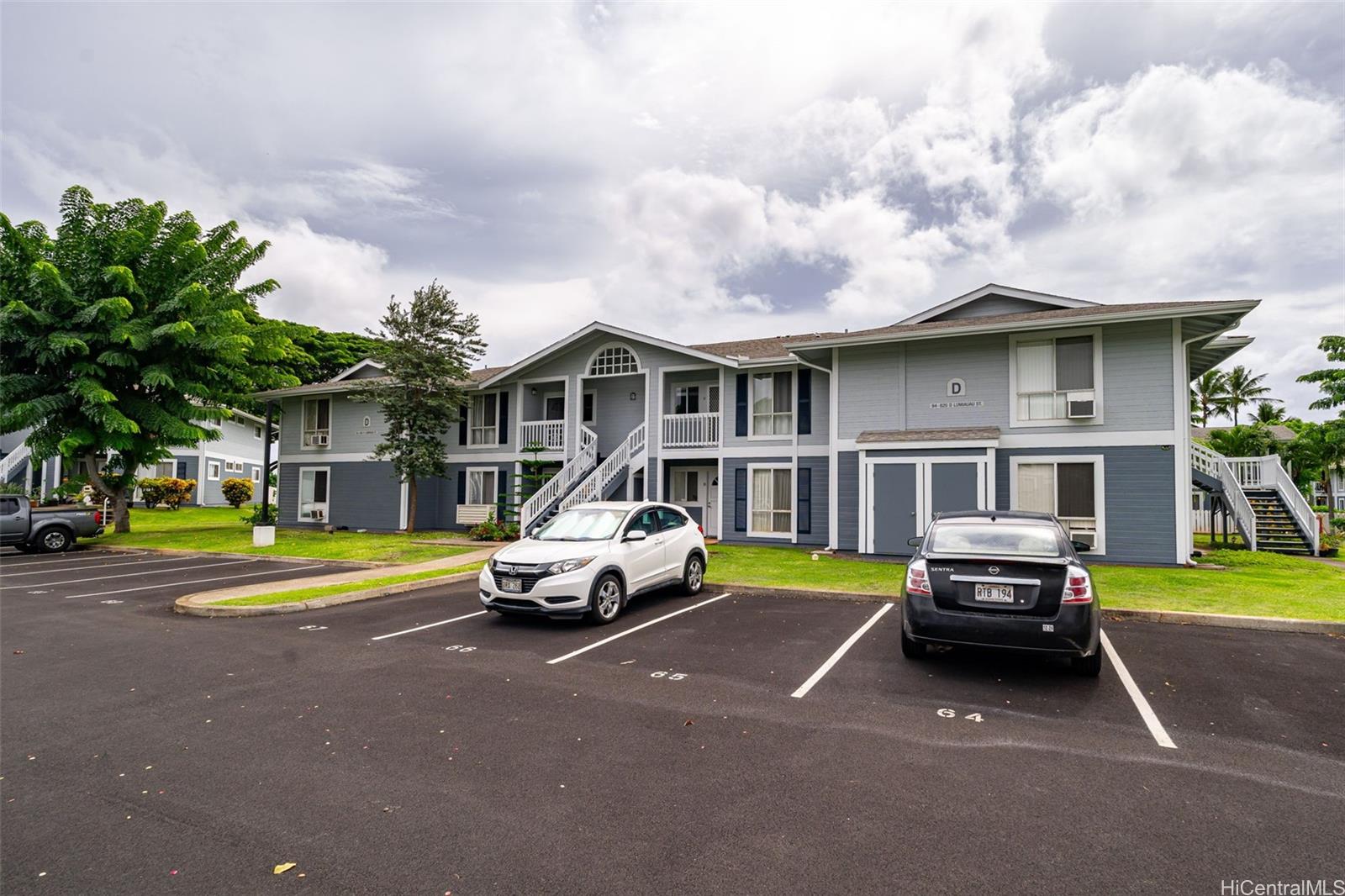 Waikele Community townhouse # D203, Waipahu, Hawaii - photo 2 of 17