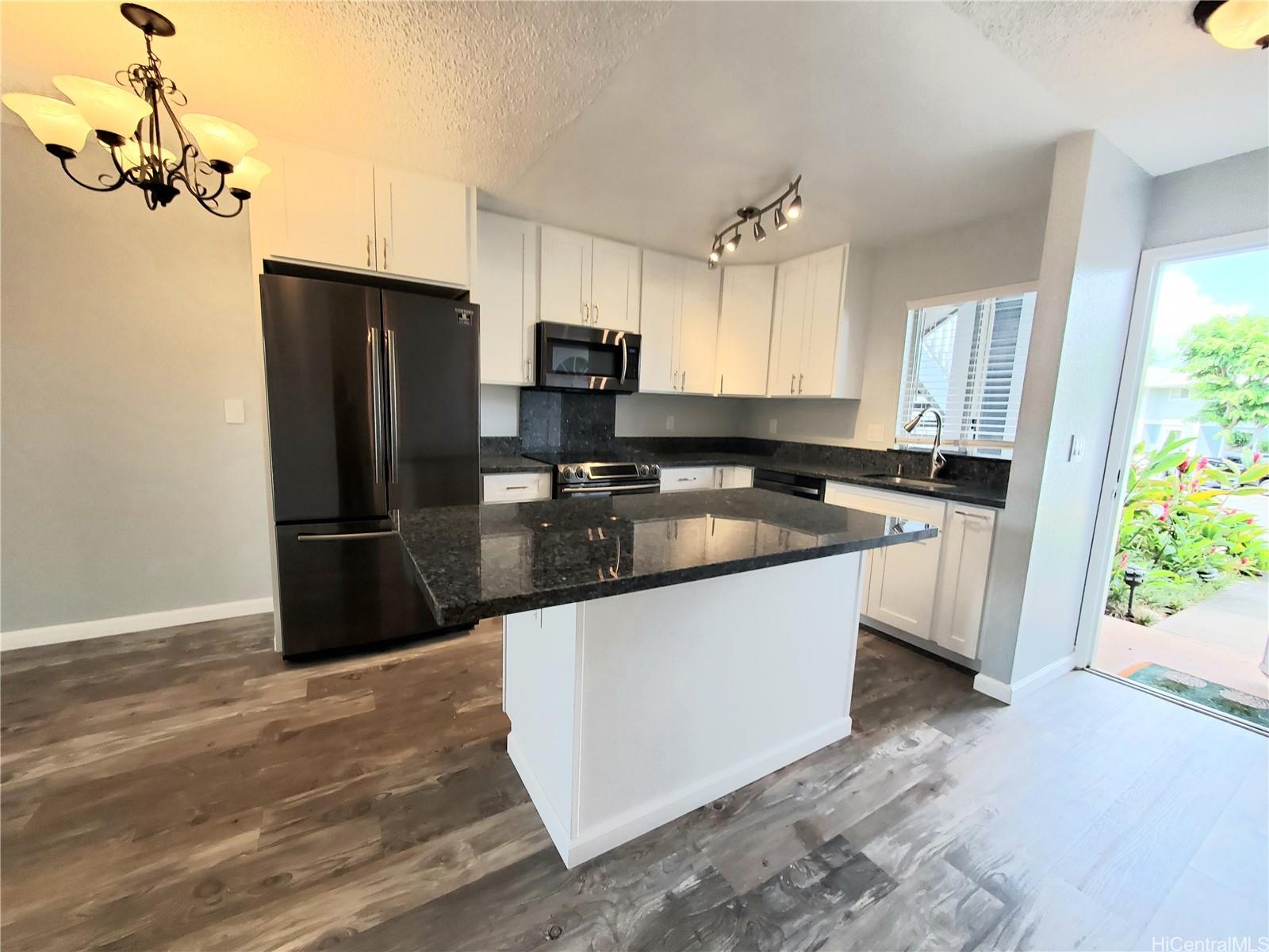 94-820 Lumiauau St Waipahu - Rental - photo 17 of 18