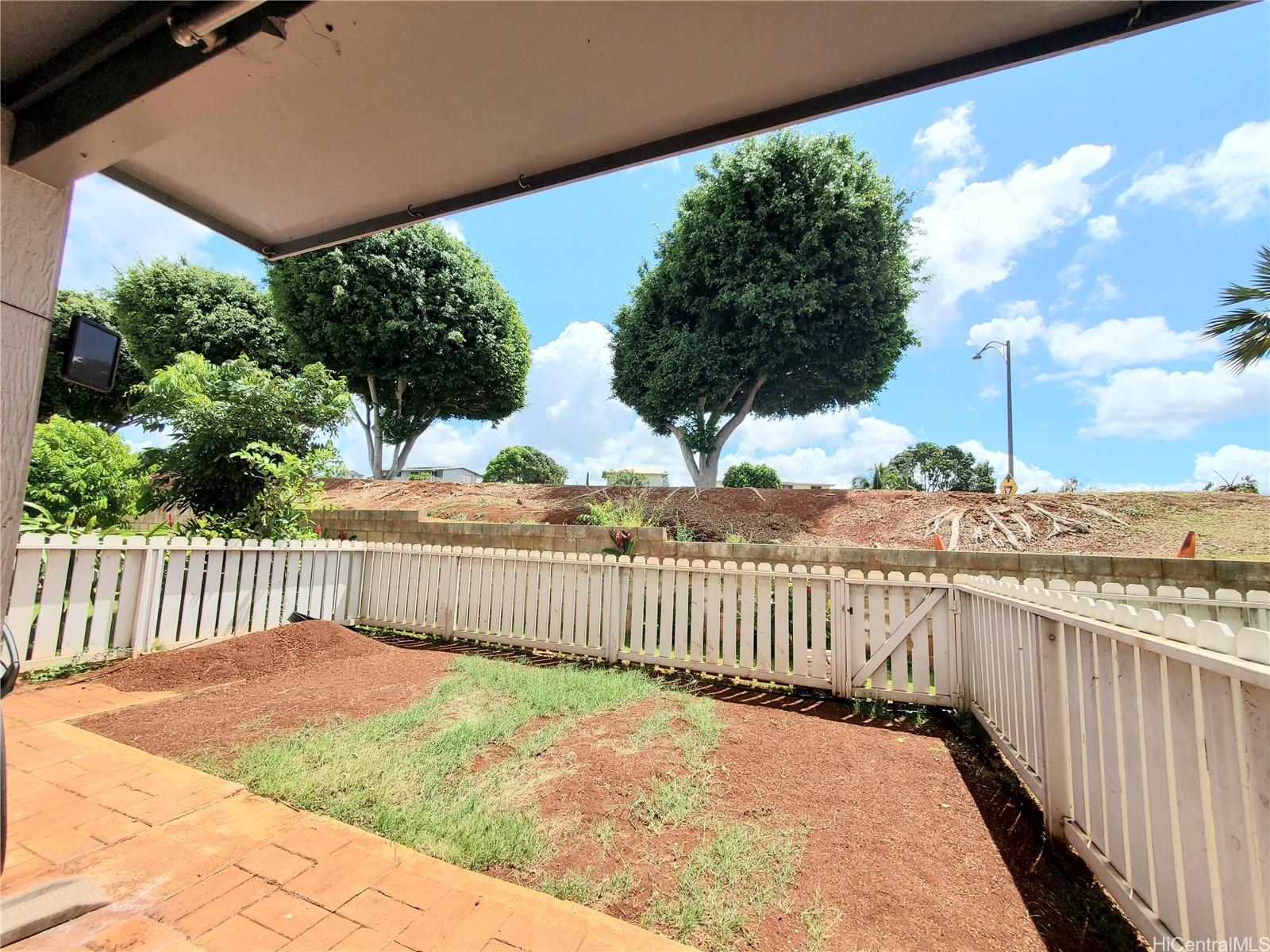 94-820 Lumiauau St Waipahu - Rental - photo 3 of 18