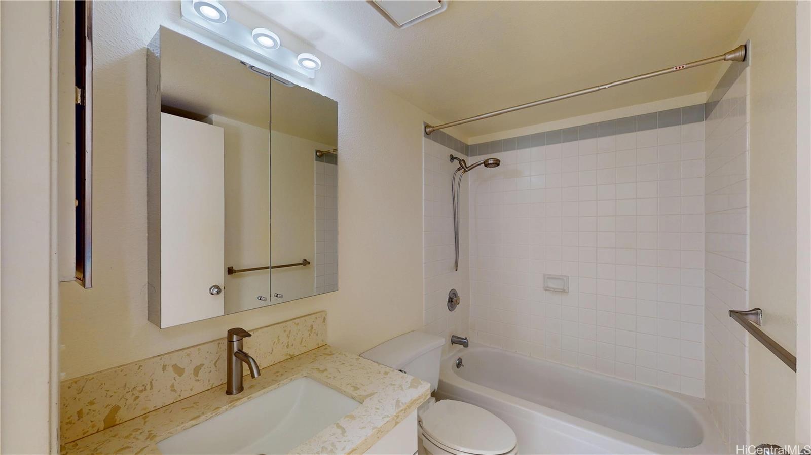 94-824 Lumiauau St Waipahu - Rental - photo 12 of 25