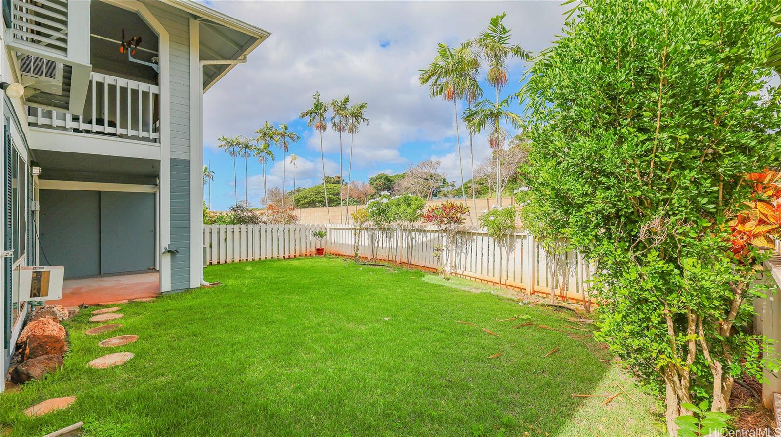 94-824 Lumiauau St Waipahu - Rental - photo 17 of 25