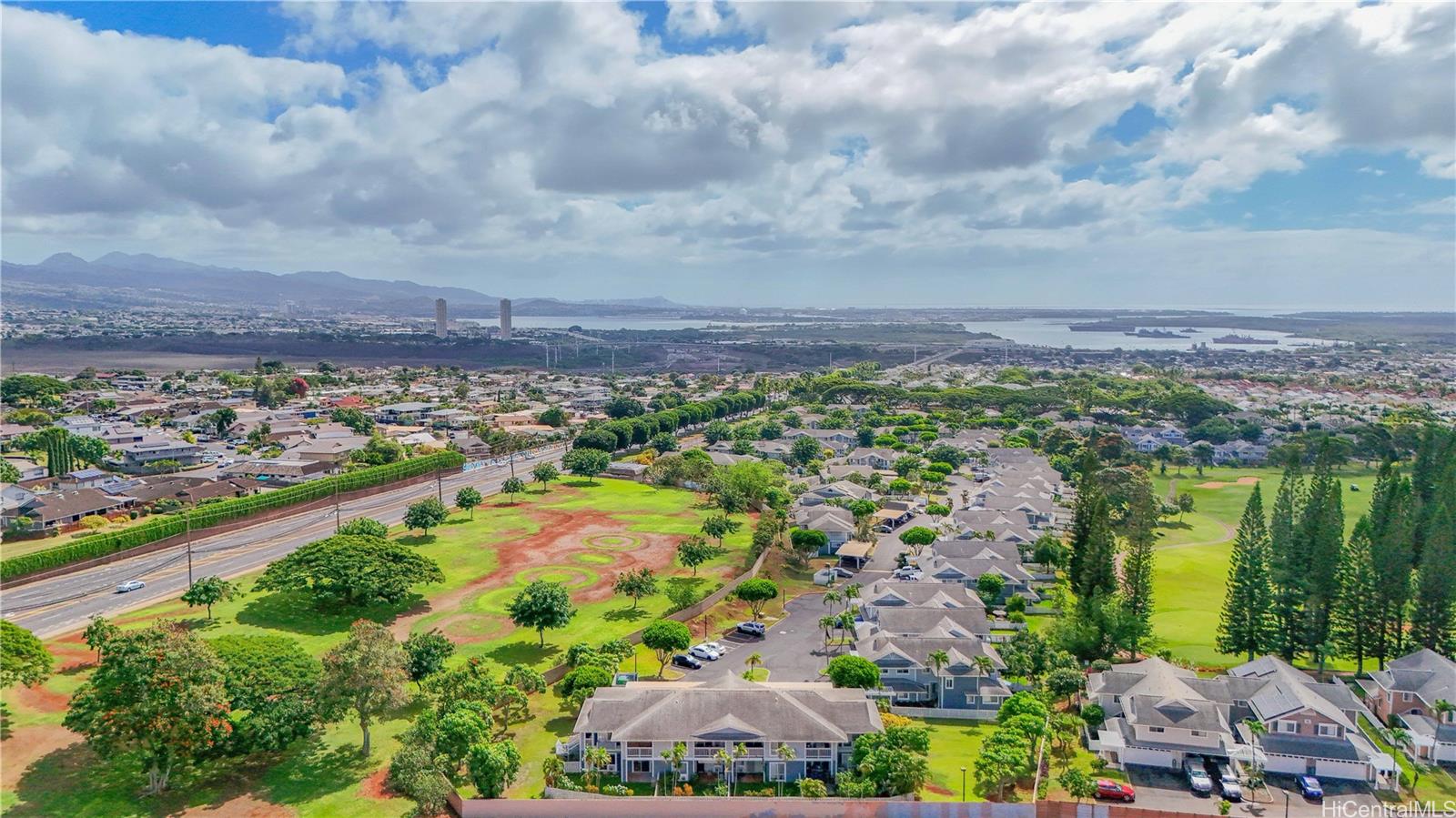 94-824 Lumiauau St Waipahu - Rental - photo 19 of 25