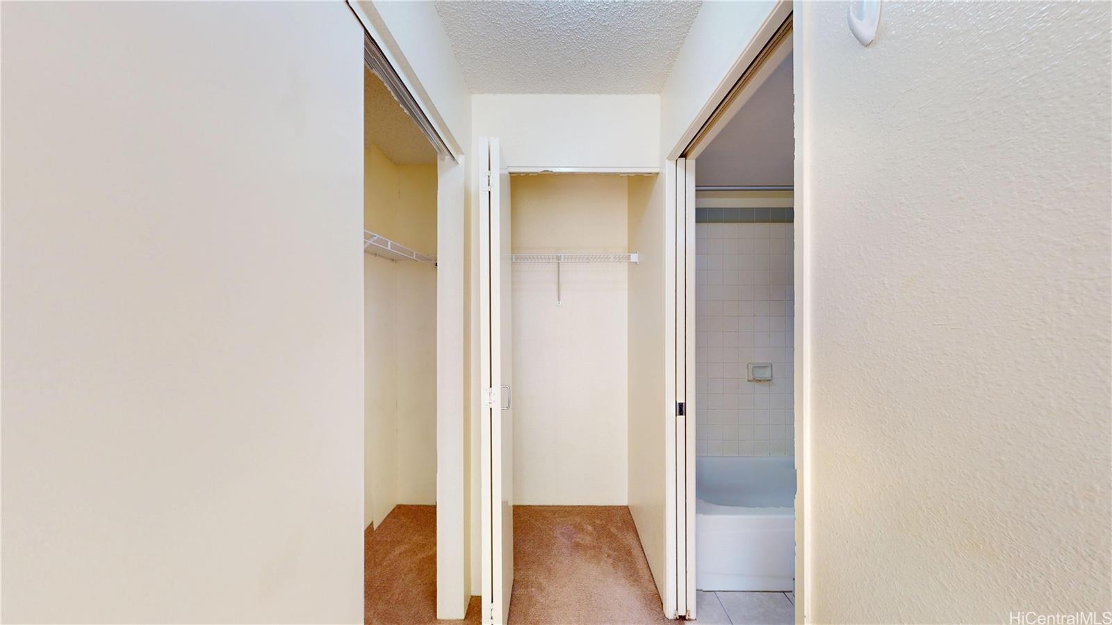 94-824 Lumiauau St Waipahu - Rental - photo 7 of 25