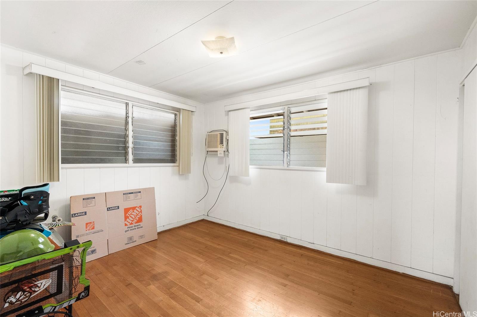 94-825 Waipahu Street Waipahu Oahu commercial real estate photo22 of 24