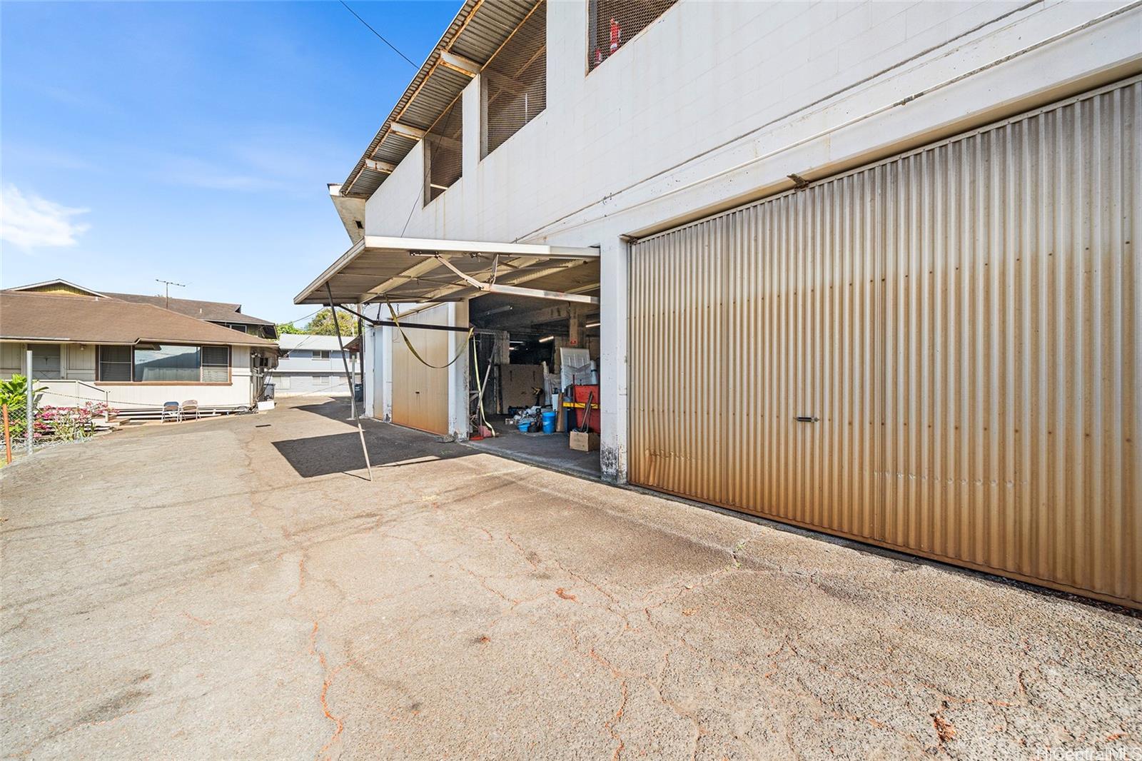 94-825 Waipahu Street Waipahu Oahu commercial real estate photo9 of 24