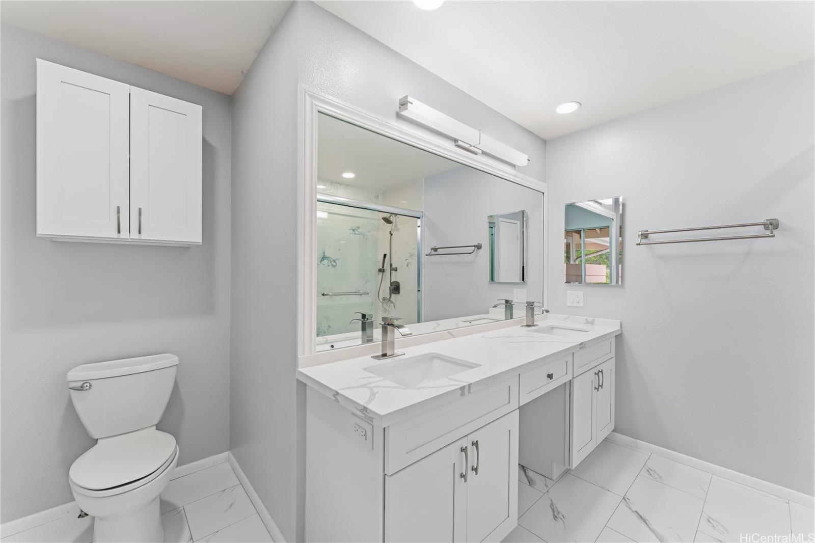 Waikele Community Assoc townhouse # F102, Waipahu, Hawaii - photo 18 of 25