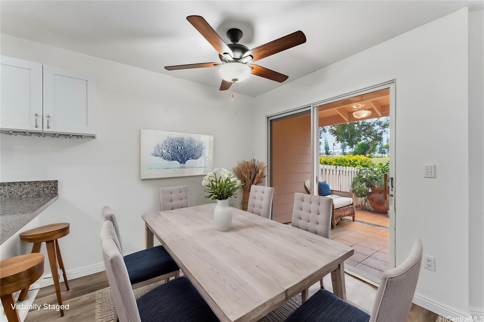 Waikele Community Assoc townhouse # F102, Waipahu, Hawaii - photo 5 of 25