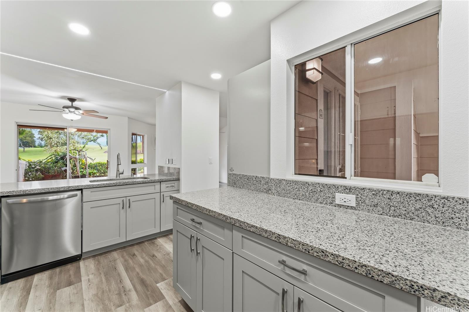 Waikele Community Assoc townhouse # F102, Waipahu, Hawaii - photo 10 of 25