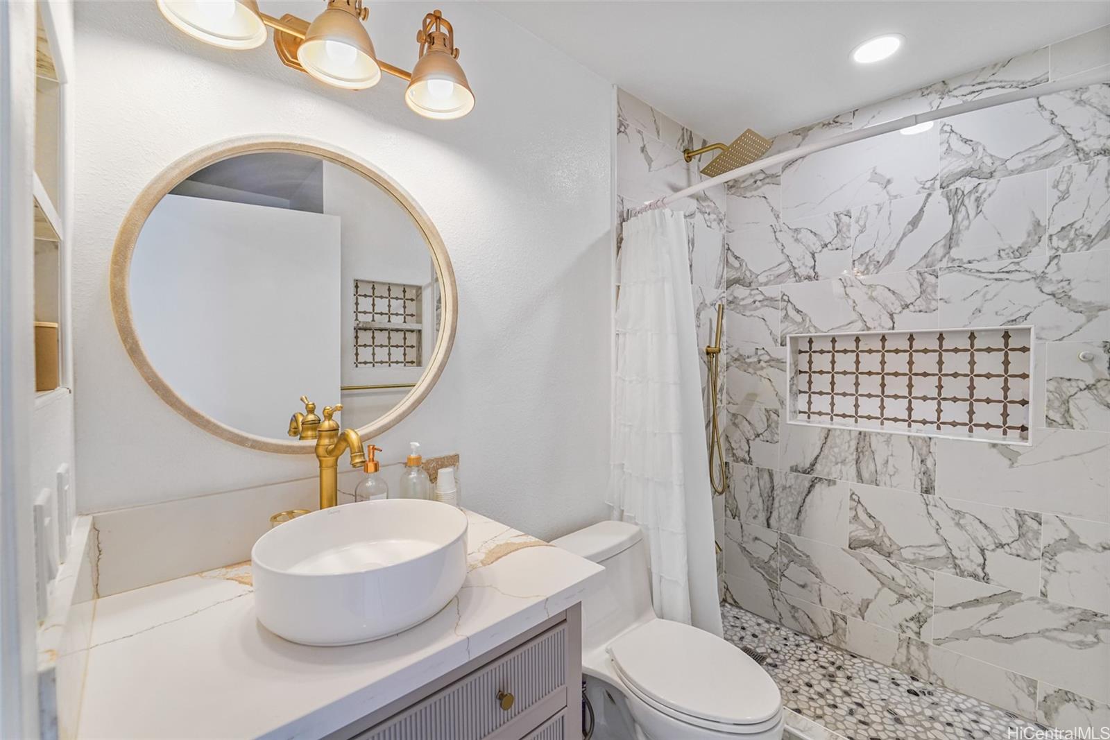 94-828 Lumiauau Street townhouse # M204, Waipahu, Hawaii - photo 11 of 25