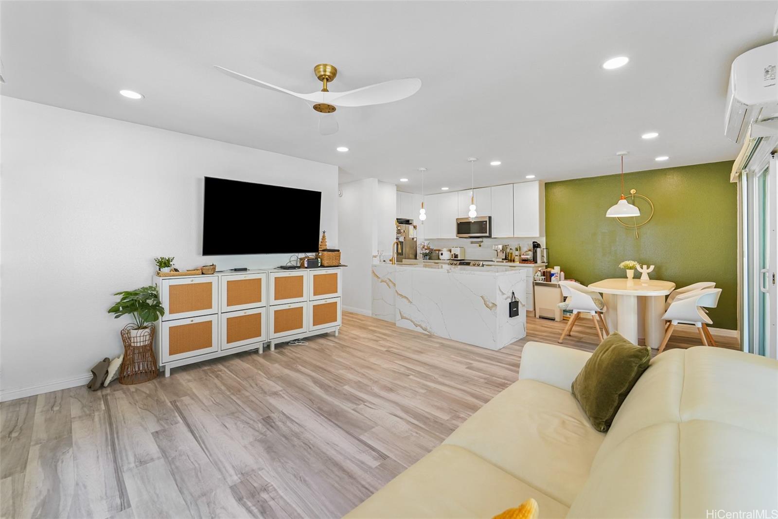 94-828 Lumiauau Street townhouse # M204, Waipahu, Hawaii - photo 16 of 25