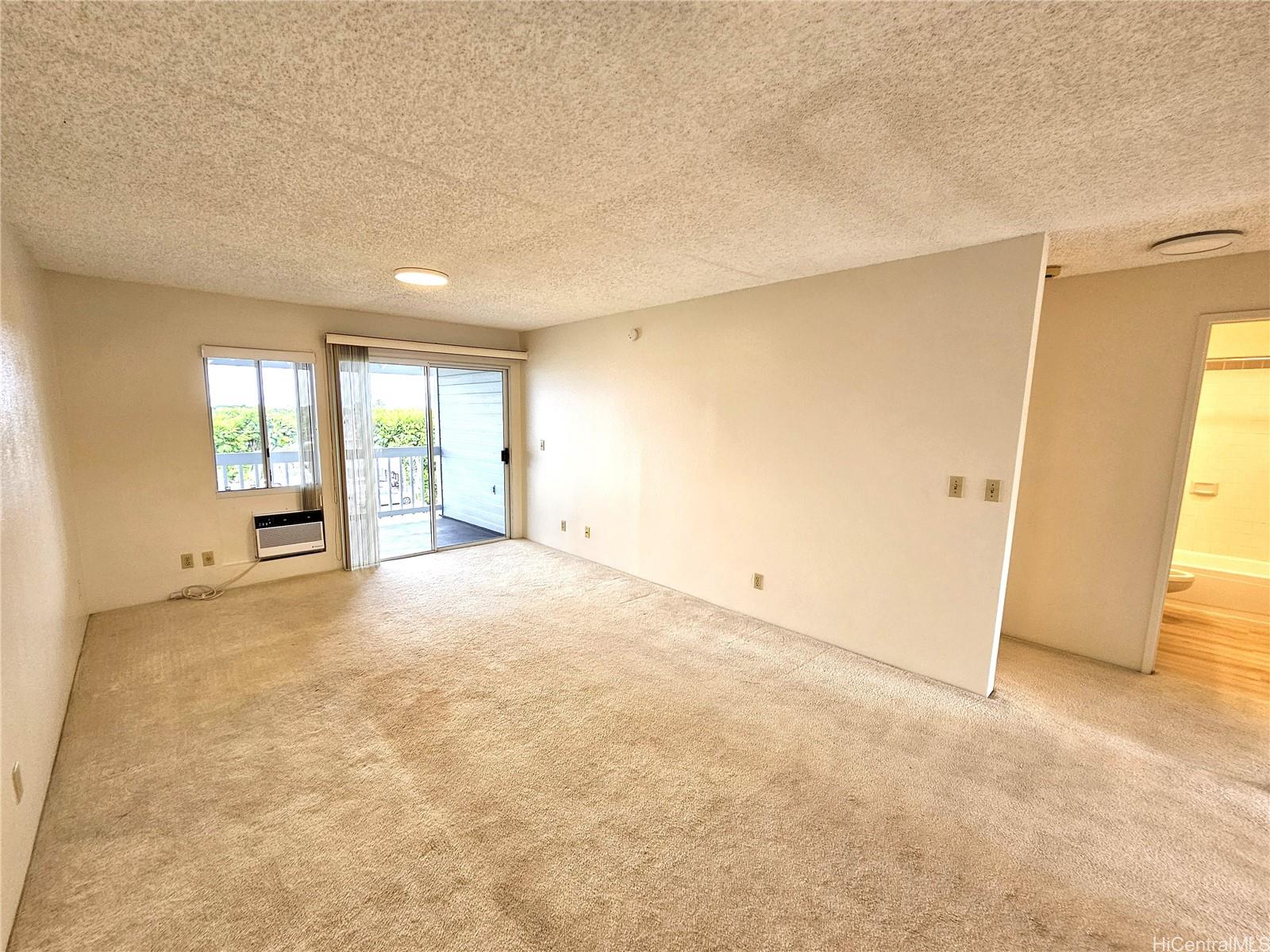 94-828 Lumiauau St Waipahu - Rental - photo 4 of 25