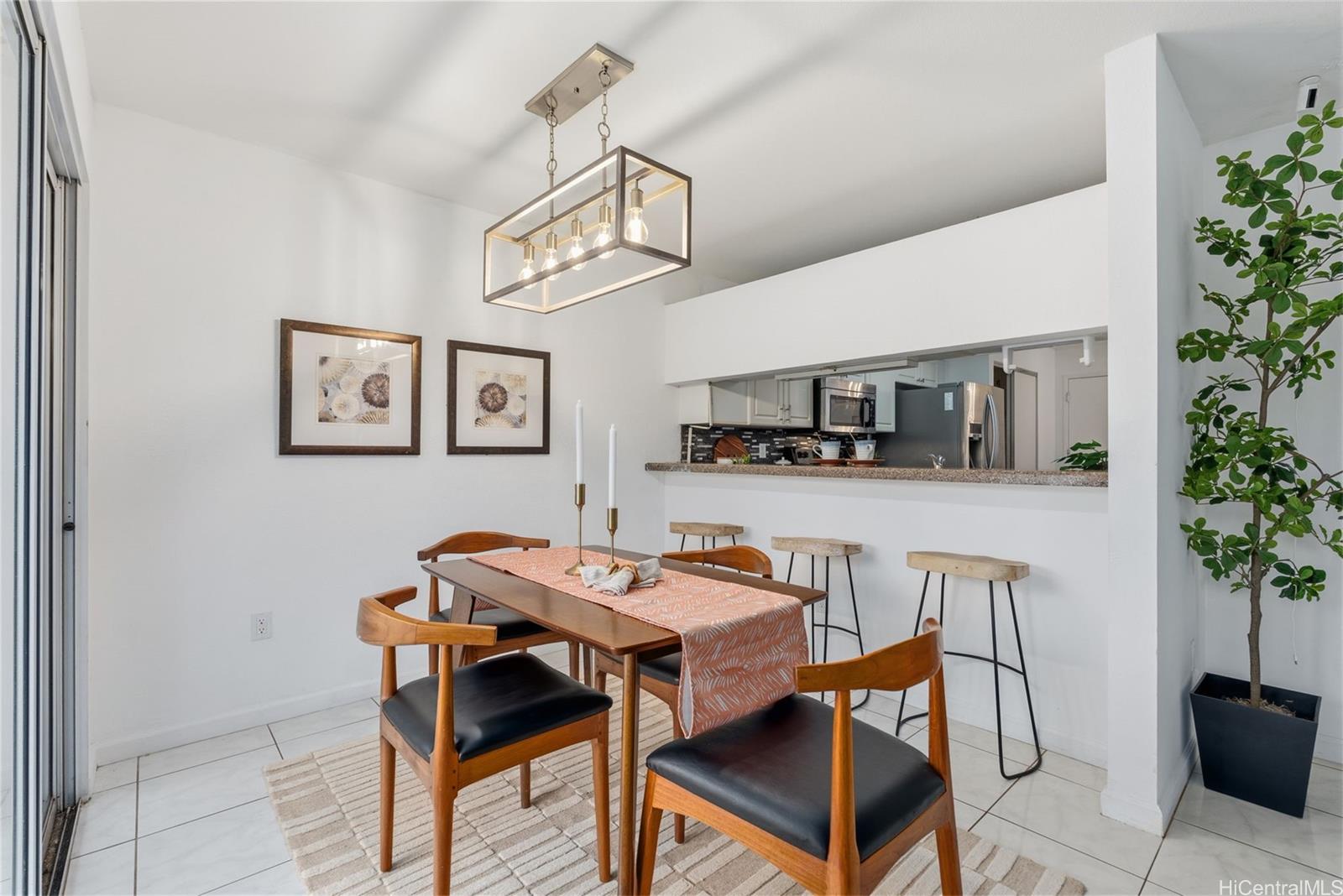 Waikele Community Assoc townhouse # K105, Waipahu, Hawaii - photo 6 of 24