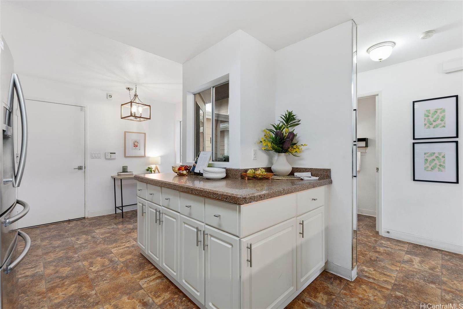 Waikele Community Assoc townhouse # K105, Waipahu, Hawaii - photo 8 of 24