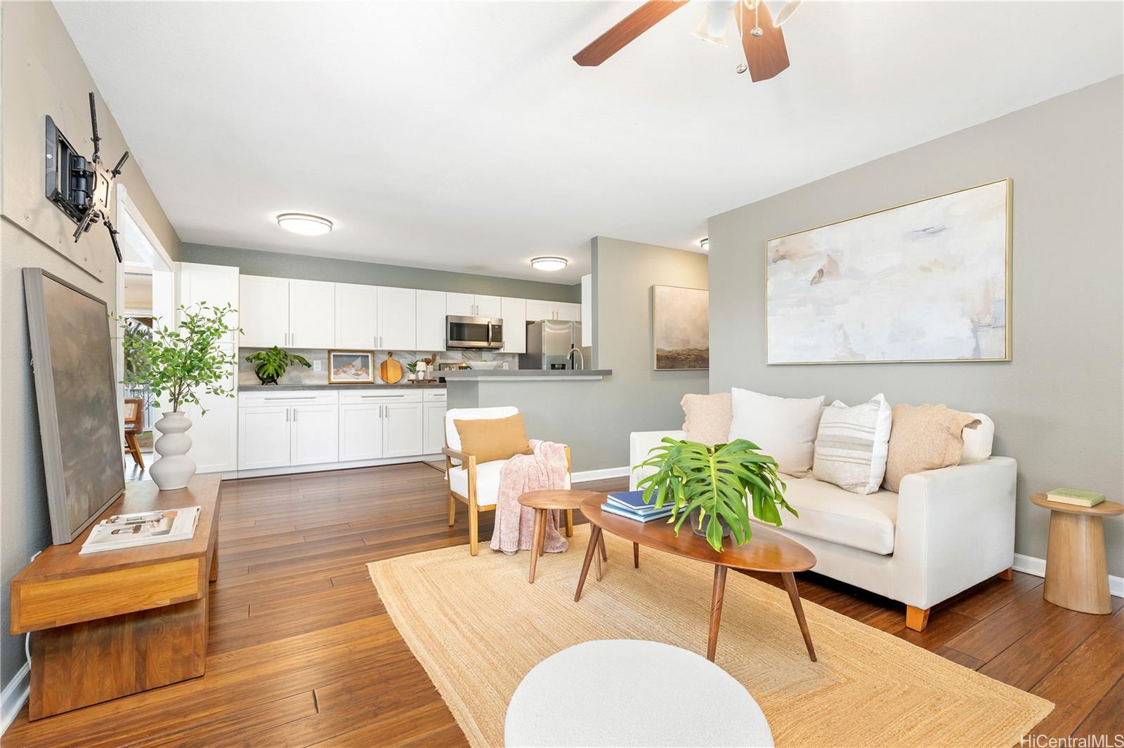 Waikele Community Association townhouse # M101, Waipahu, Hawaii - photo 4 of 25